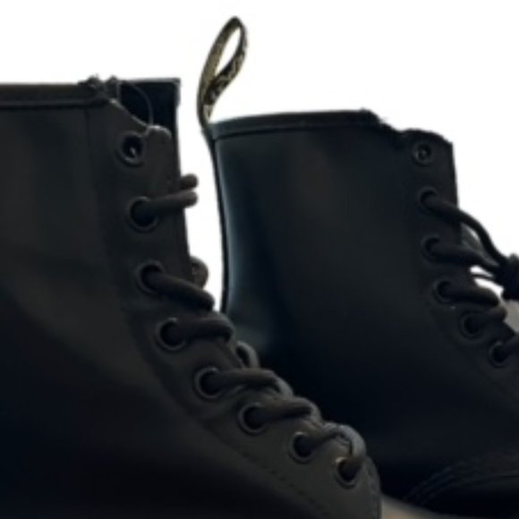Doc Martens - Picture 5 of 5